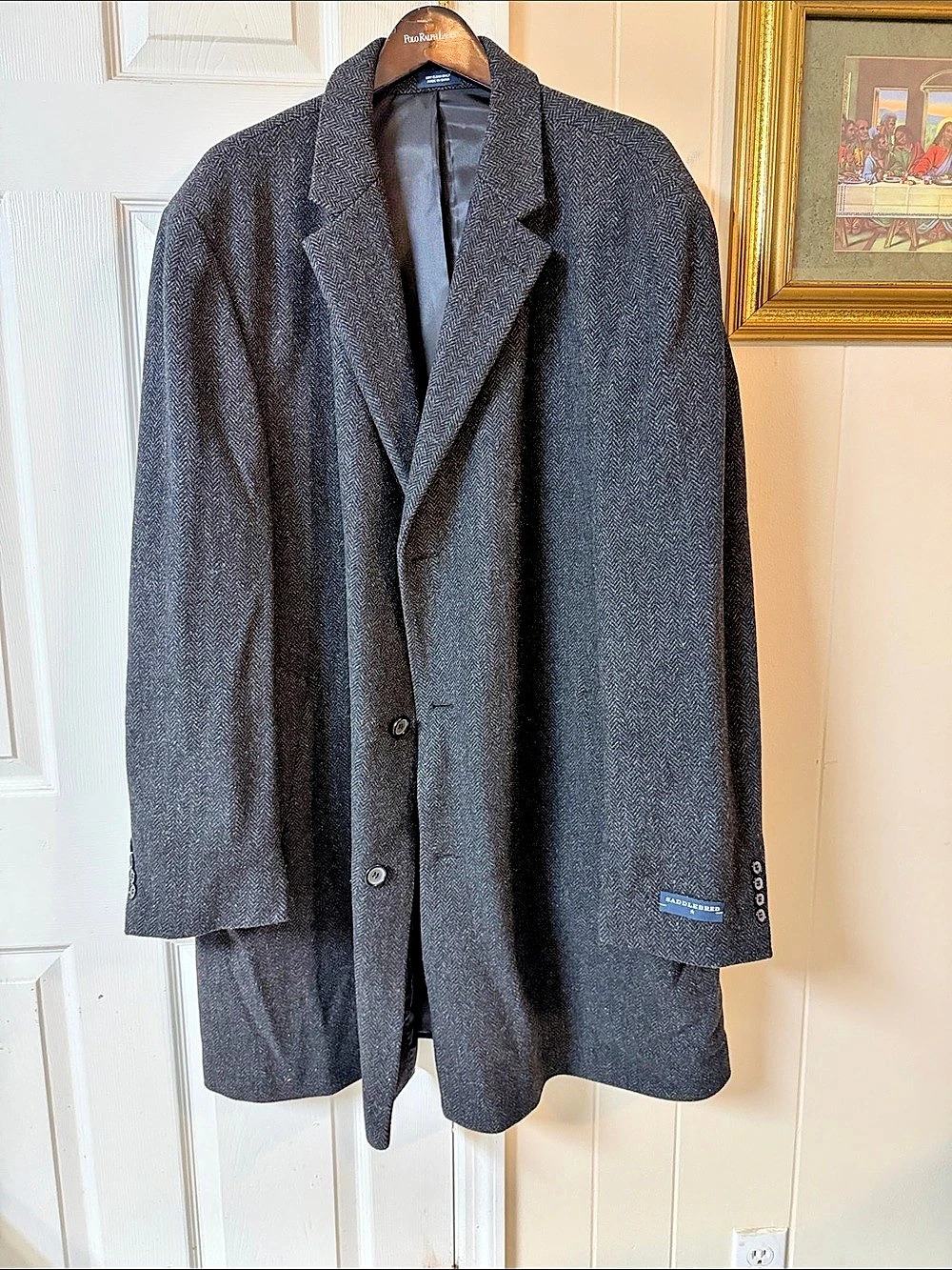 Saddlebred Men's Herringbone Sport Coat in Gray Like New